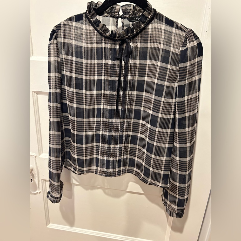 Like new condition Zara chiffon plaid blouse.